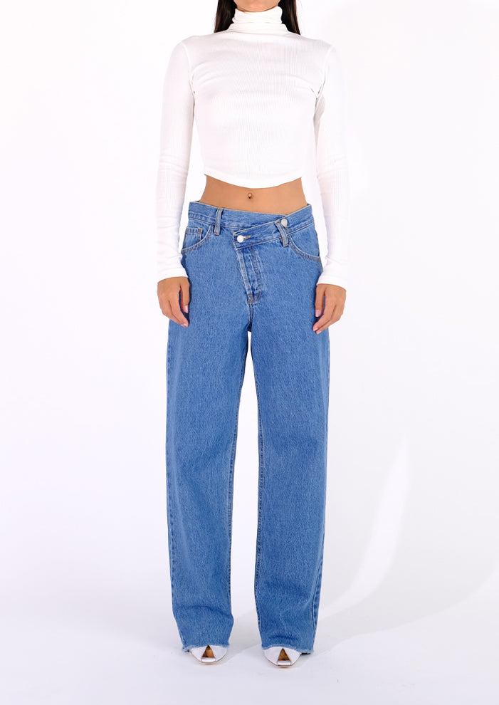 Crooked Medium Cropped