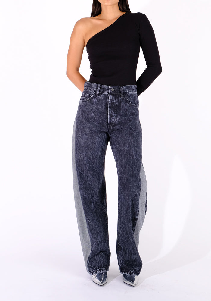 Gwen Black Pearl Reversed