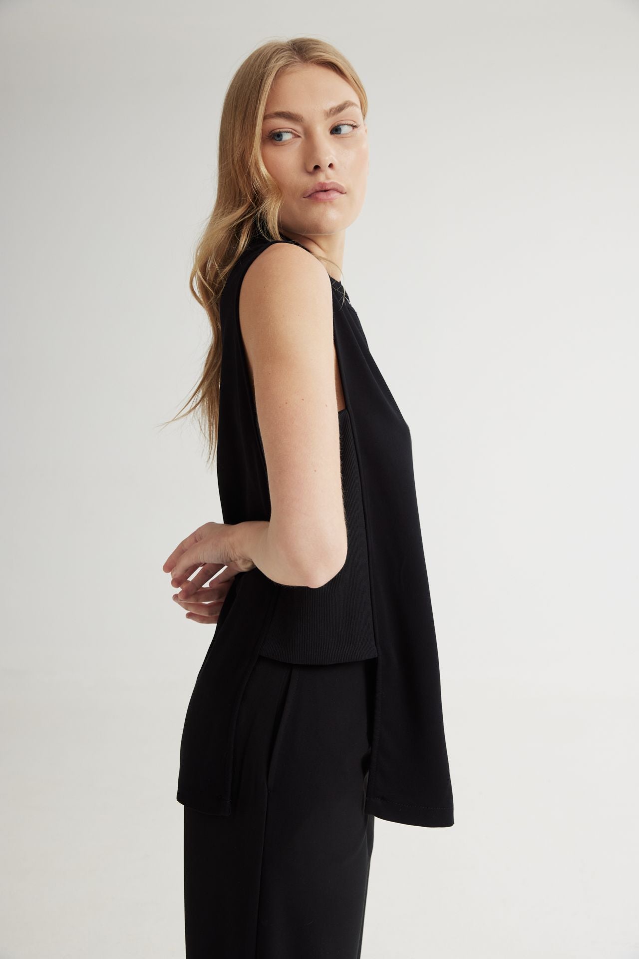 Whisper Sleeveless Shirt