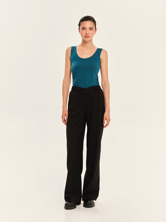 Inner Material Sleevless Tee Top