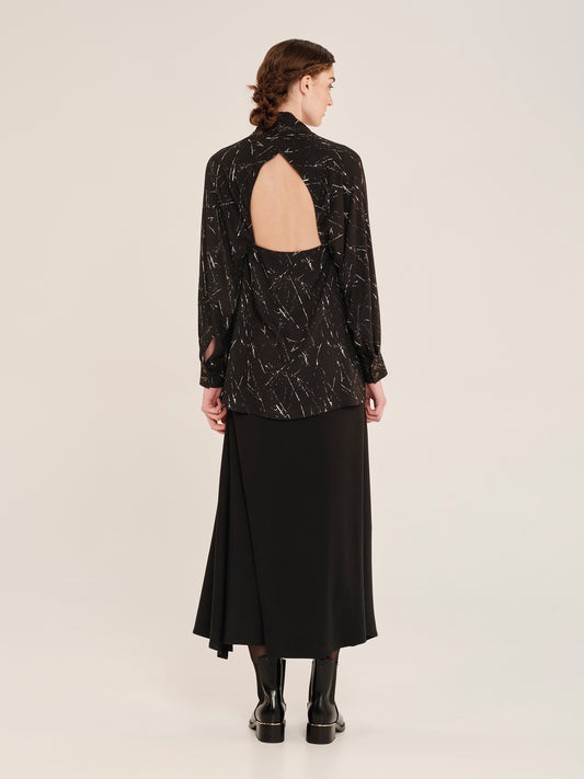 Expressivity Shirt With Open Back