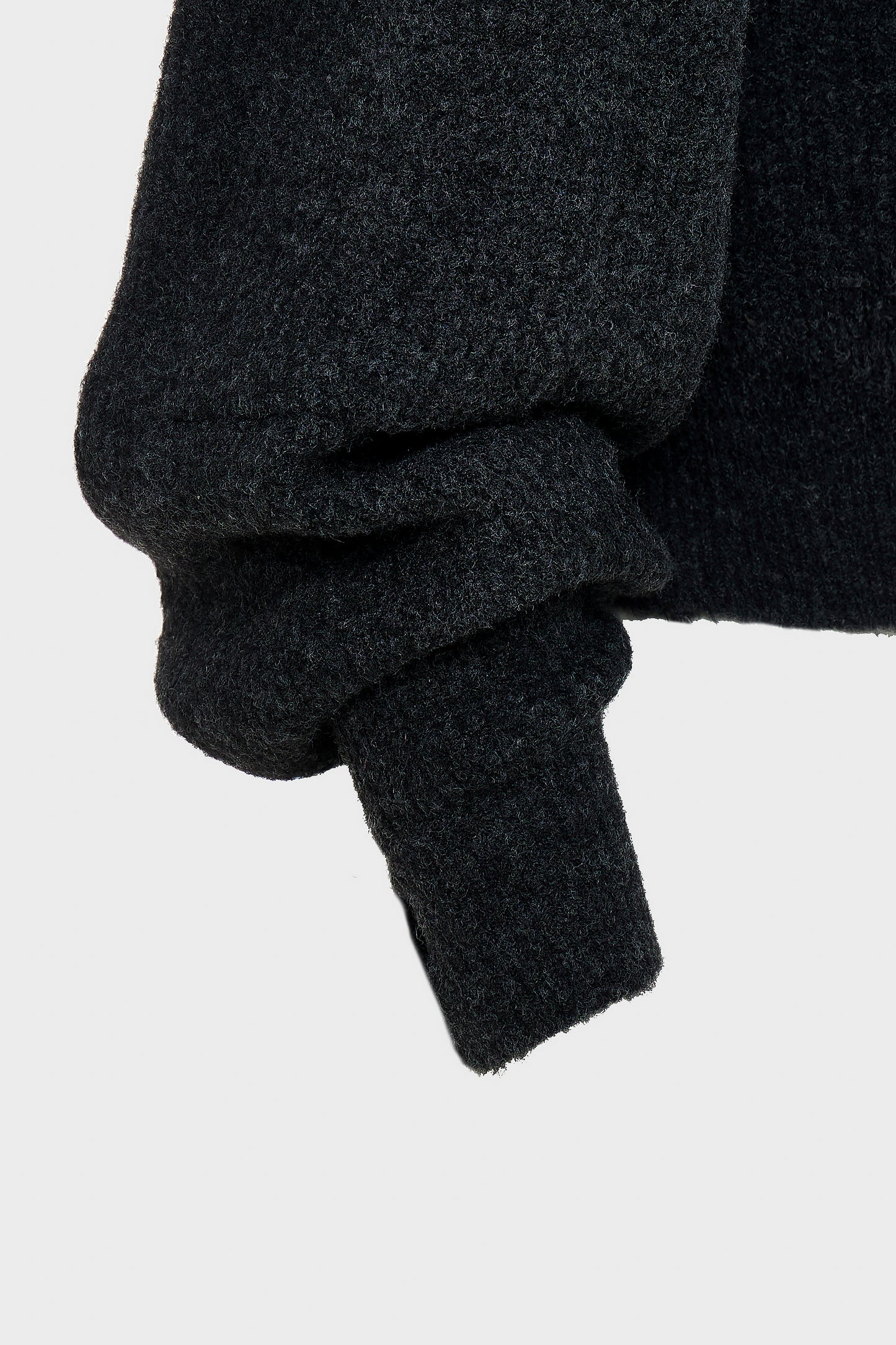 Donna Knitted Cropped Blouse