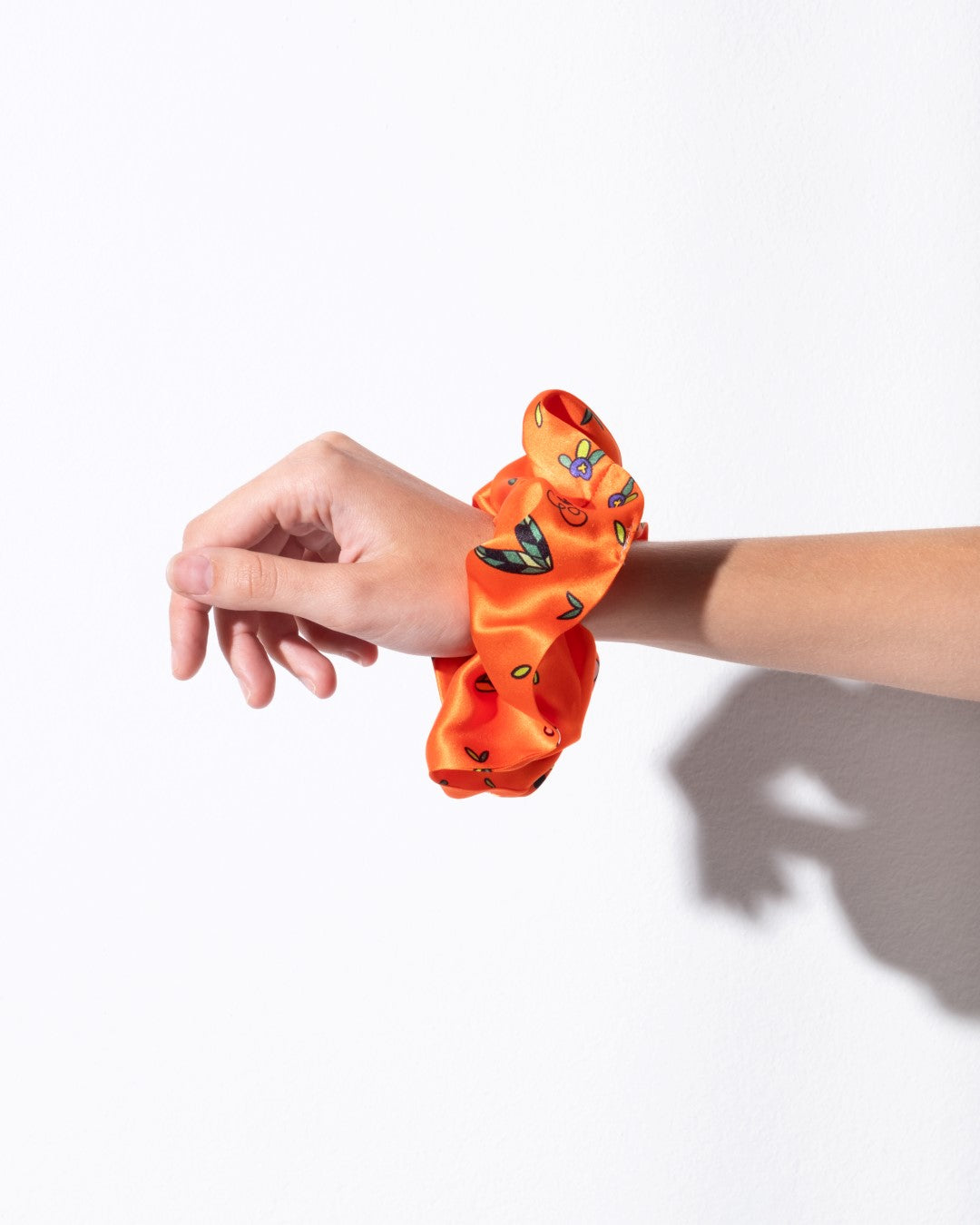 Connection scrunchy