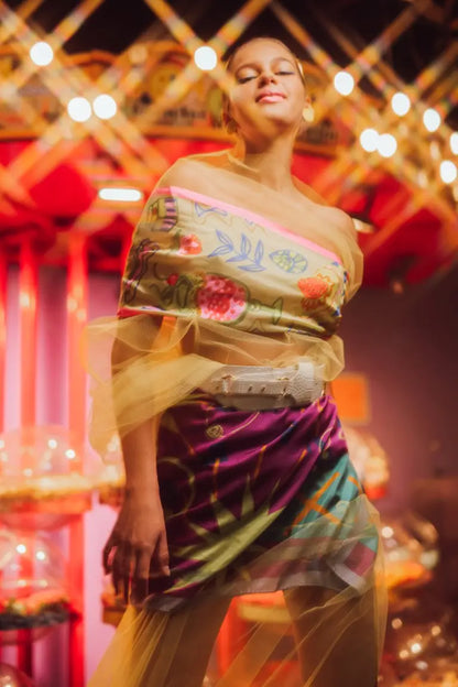 Drop Tower silk shawl