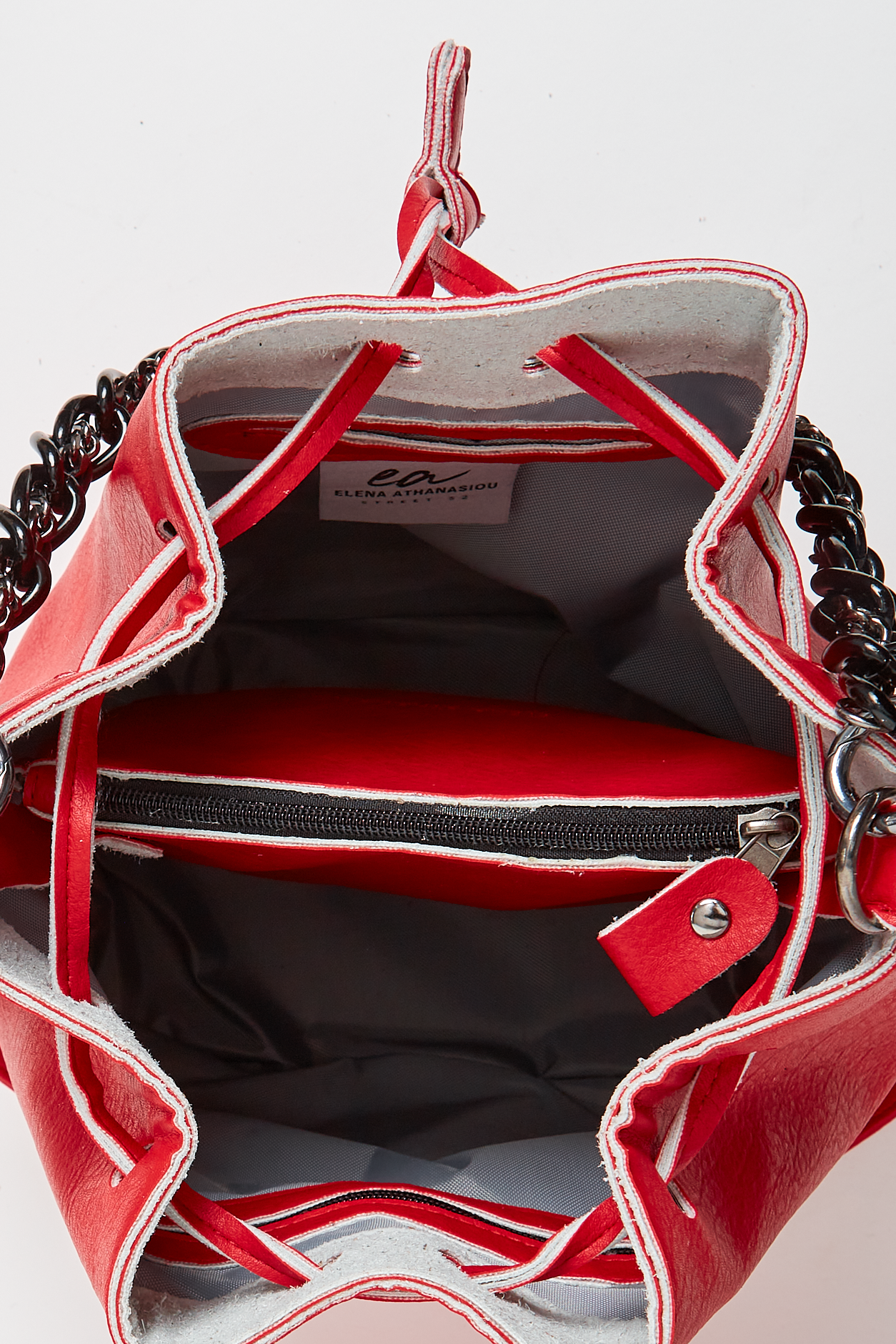 Retro Chain Pouch
